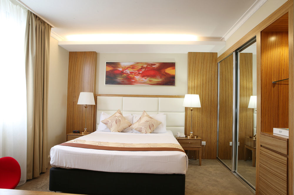 Hotel Diana Бризбейн Екстериор снимка